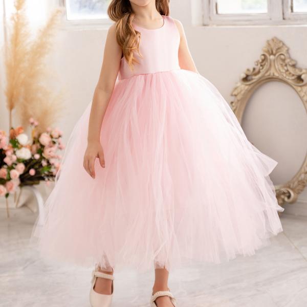 Rochita Elizabeth (Roz)